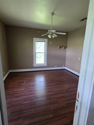 14623 FM 1173, Krum, TX 76249