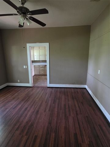 14623 FM 1173, Krum, TX 76249