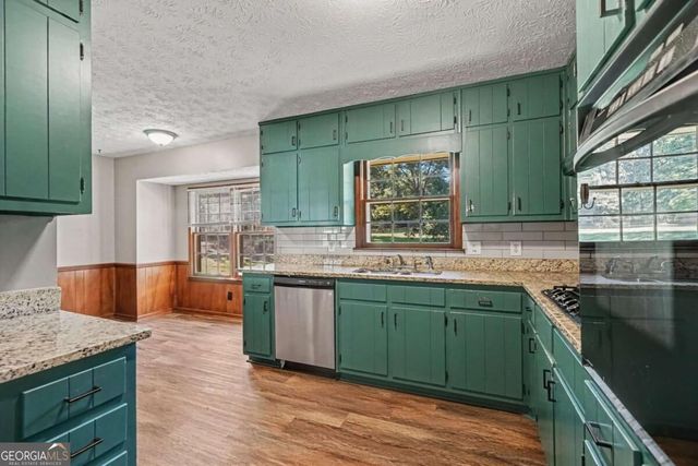 1849 Pinehurst Road, Snellville, GA 30078