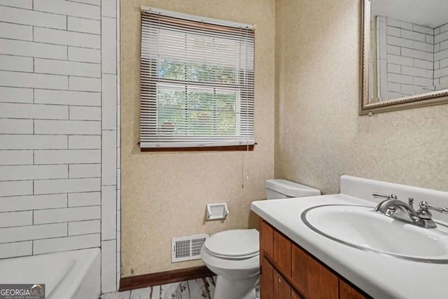 1849 Pinehurst Road, Snellville, GA 30078