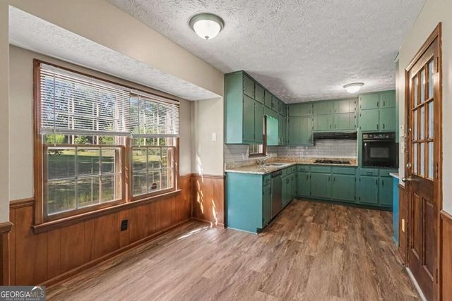 1849 Pinehurst Road, Snellville, GA 30078