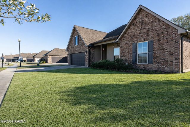 409 Victoria Lights Lane, Broussard, LA 70518