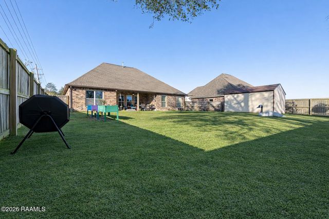 409 Victoria Lights Lane, Broussard, LA 70518