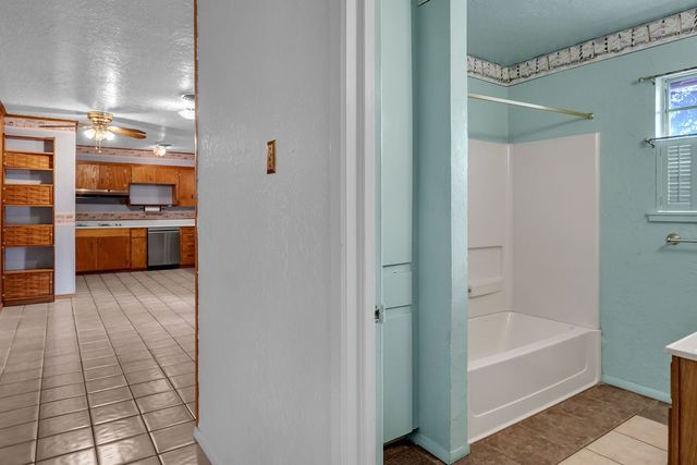 4522 White Oak, Corpus Christi, TX 78410