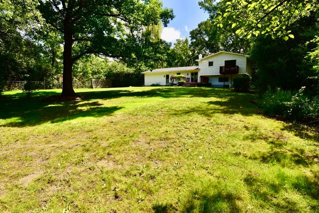 26890 N Longwood Road, Lake Forest, IL 60045