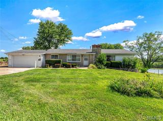 894 Obermark Lane, Washington, MO 63090