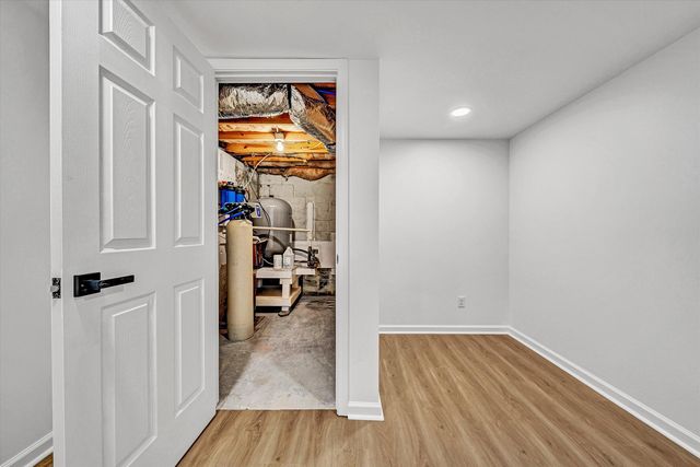 5962 Two Ford RD, Roanoke, VA 24018