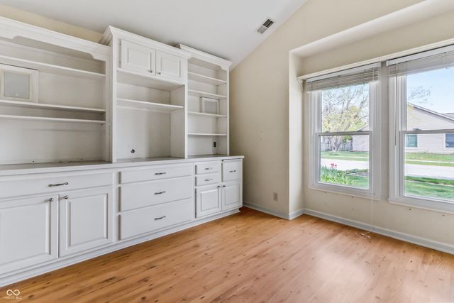 10635 Chesapeake Drive N, Indianapolis, IN 46236