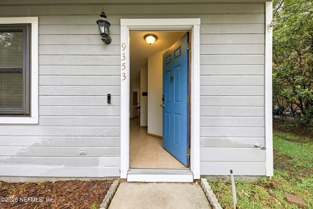 9353 GENNA TRACE Trail, Jacksonville, FL 32257