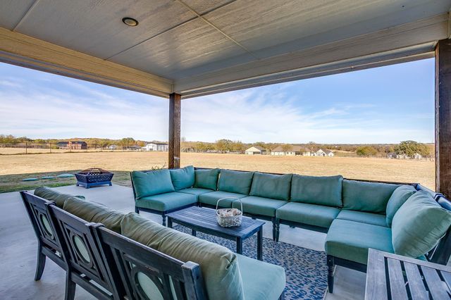 149 Kingston Lane, Brock, TX 76087