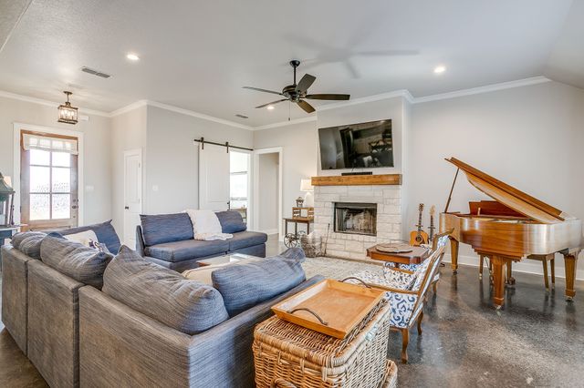 149 Kingston Lane, Brock, TX 76087