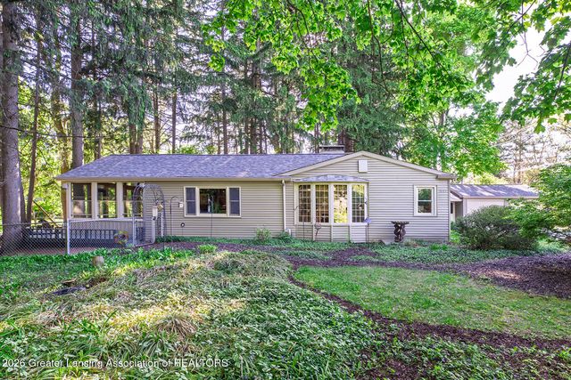 1415 Sherwood Avenue, East Lansing, MI 48823