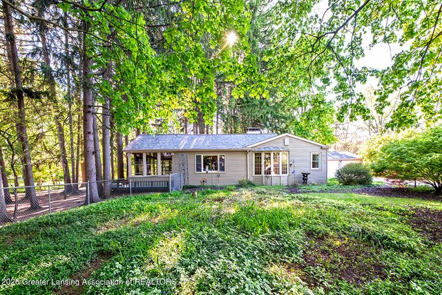 1415 Sherwood Avenue, East Lansing, MI 48823