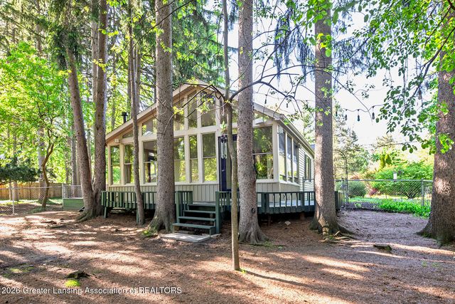 1415 Sherwood Avenue, East Lansing, MI 48823