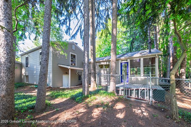 1415 Sherwood Avenue, East Lansing, MI 48823