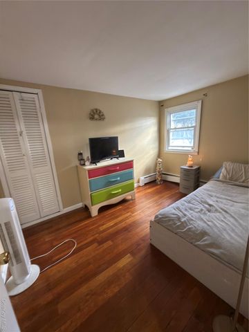 152 Gracie Drive, North Babylon, NY 11703