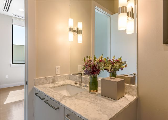 5656 N Central Expressway 103, Dallas, TX 75206