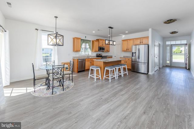 3543 CASTLETON DR, Williamstown, NJ 08094