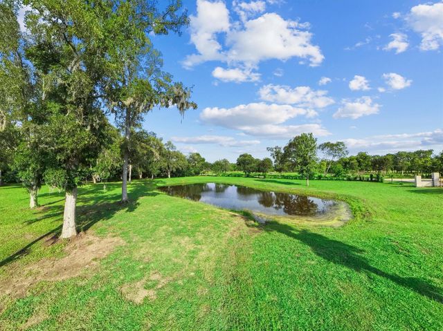 33622 Pecan Hill Drive, Brookshire, TX 77423