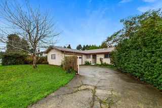 5864 Walnut Drive, Eureka, CA 95503