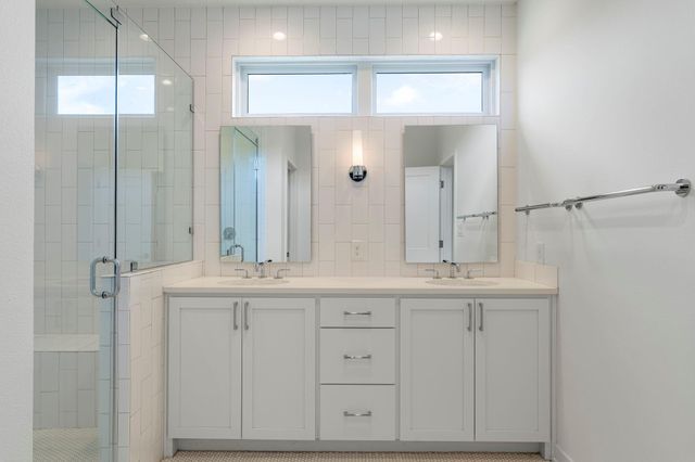 2520 Sutherland ST, Austin, TX 78746