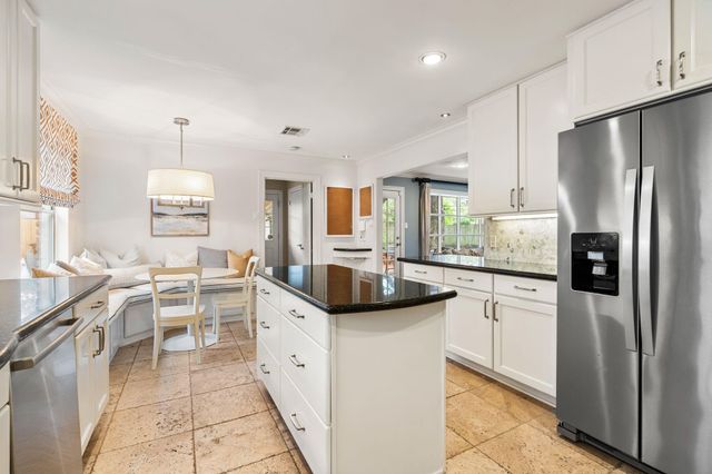 5350 Dumfries Drive, Houston, TX 77096