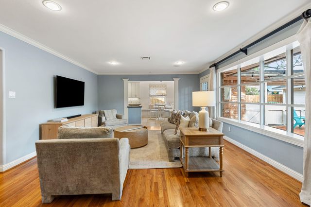 5350 Dumfries Drive, Houston, TX 77096