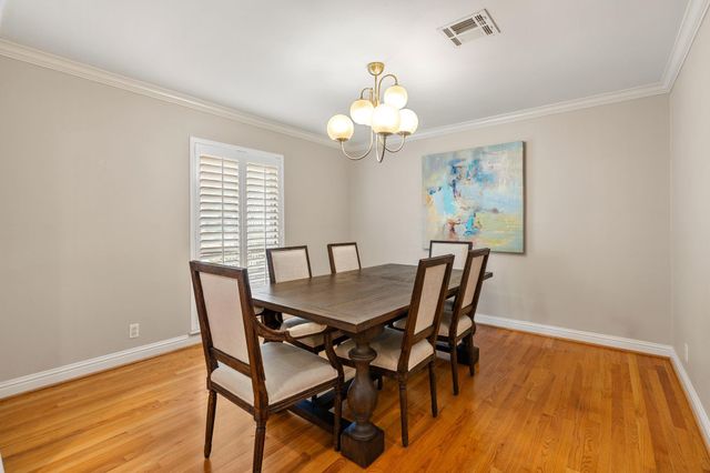 5350 Dumfries Drive, Houston, TX 77096