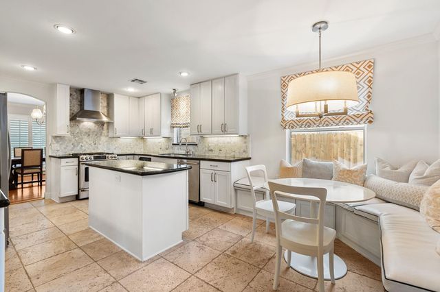 5350 Dumfries Drive, Houston, TX 77096