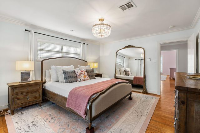 5350 Dumfries Drive, Houston, TX 77096