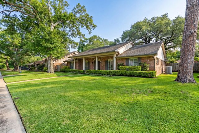 5350 Dumfries Drive, Houston, TX 77096