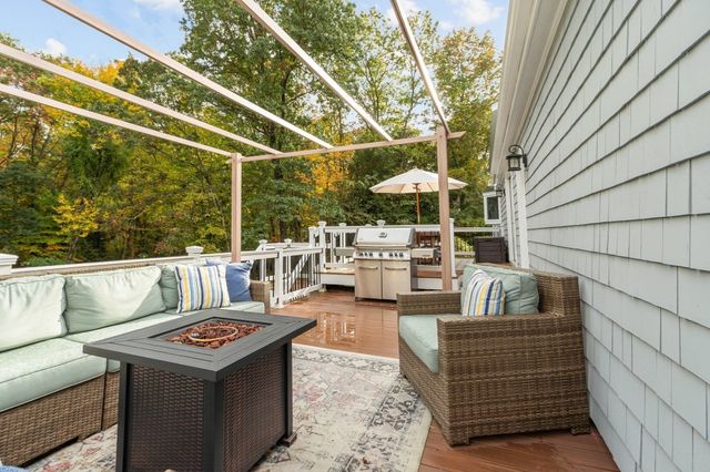 71 Bristers Hill Rd, Concord, MA 01742