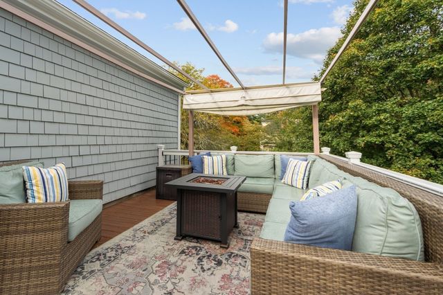 71 Bristers Hill Rd, Concord, MA 01742