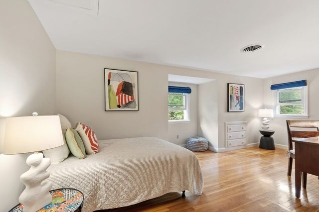71 Bristers Hill Rd, Concord, MA 01742