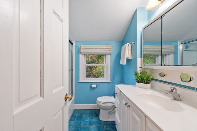 71 Bristers Hill Rd, Concord, MA 01742