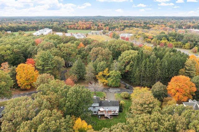 71 Bristers Hill Rd, Concord, MA 01742
