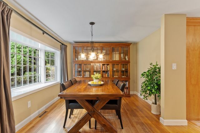 71 Bristers Hill Rd, Concord, MA 01742