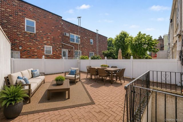 4703 30th Avenue, Astoria, NY 11103