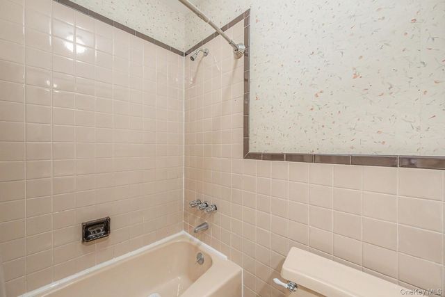 4703 30th Avenue, Astoria, NY 11103
