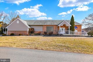 5 OLD WERNERSVILLE RD, Reading, PA 19608