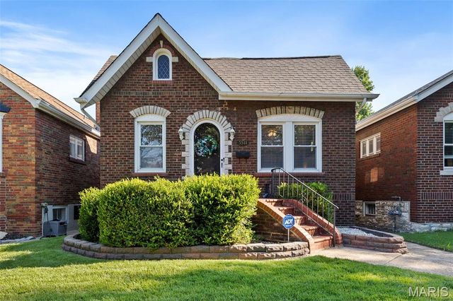5511 Nottingham Avenue, St Louis, MO 63109