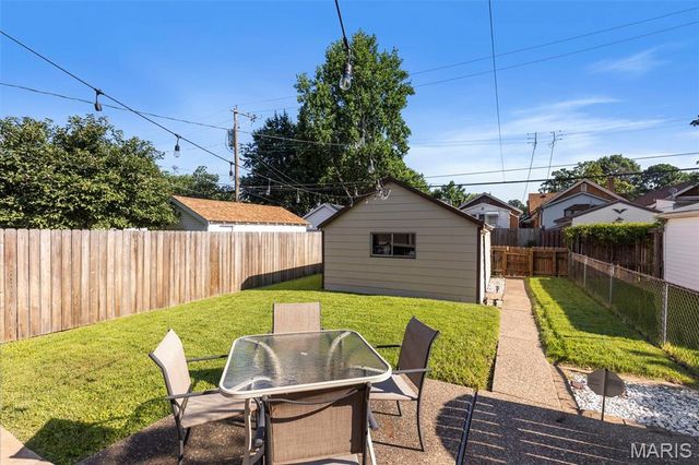 5511 Nottingham Avenue, St Louis, MO 63109