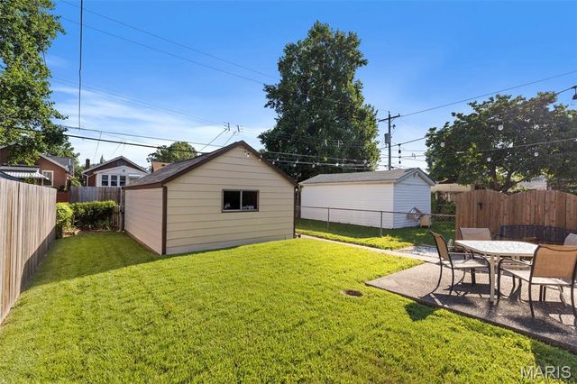 5511 Nottingham Avenue, St Louis, MO 63109