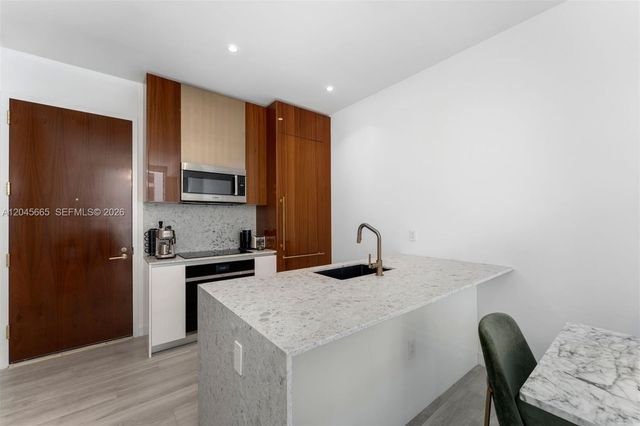 2655 S Bayshore Dr 908, Miami, FL 33133