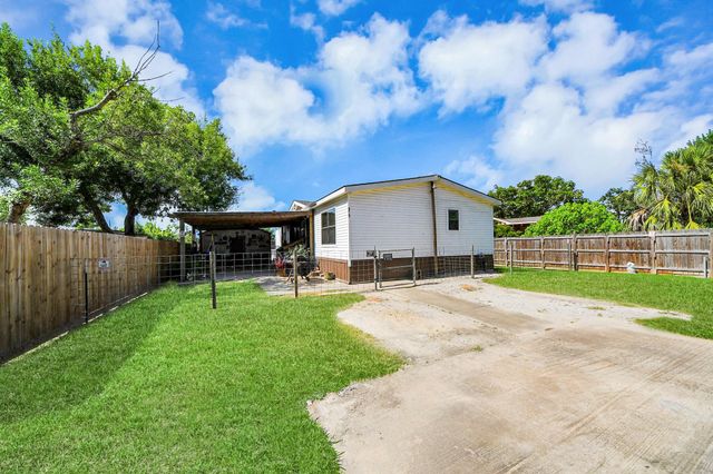 131 Kiowa Court, Rosharon, TX 77583
