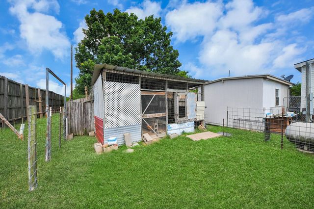 131 Kiowa Court, Rosharon, TX 77583