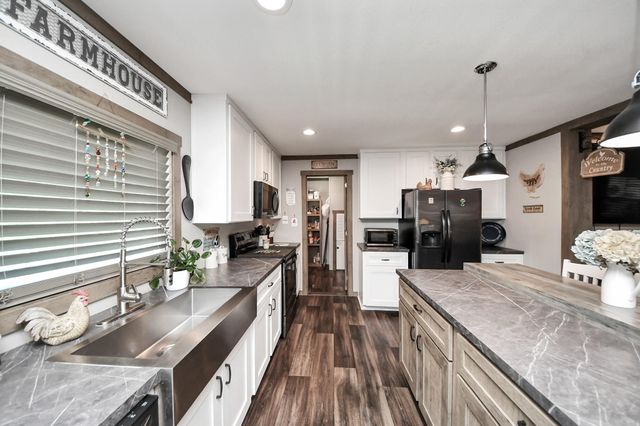 131 Kiowa Court, Rosharon, TX 77583