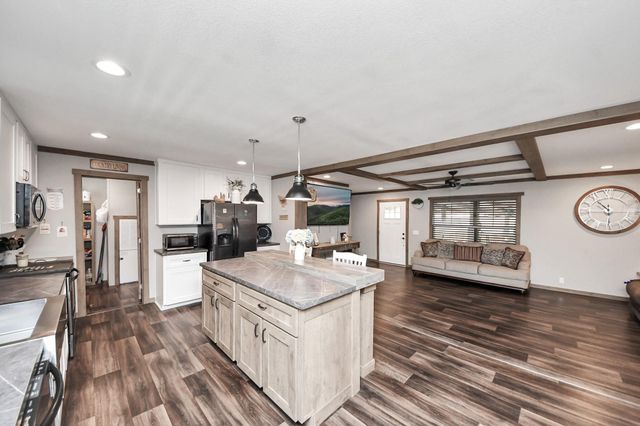 131 Kiowa Court, Rosharon, TX 77583