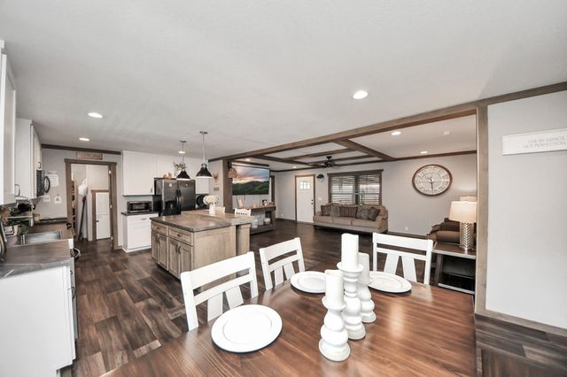131 Kiowa Court, Rosharon, TX 77583