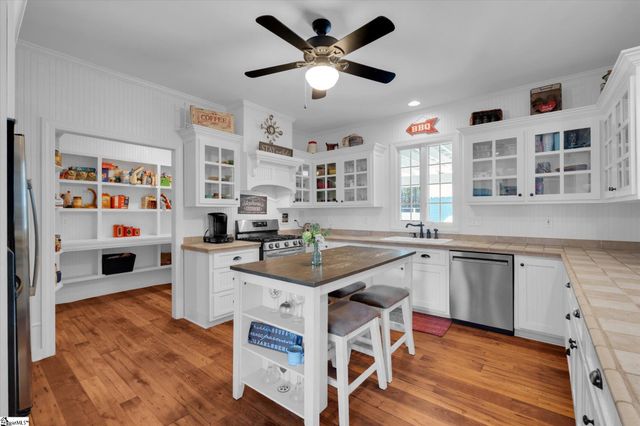 104 Ponderosa Drive, Taylors, SC 29687